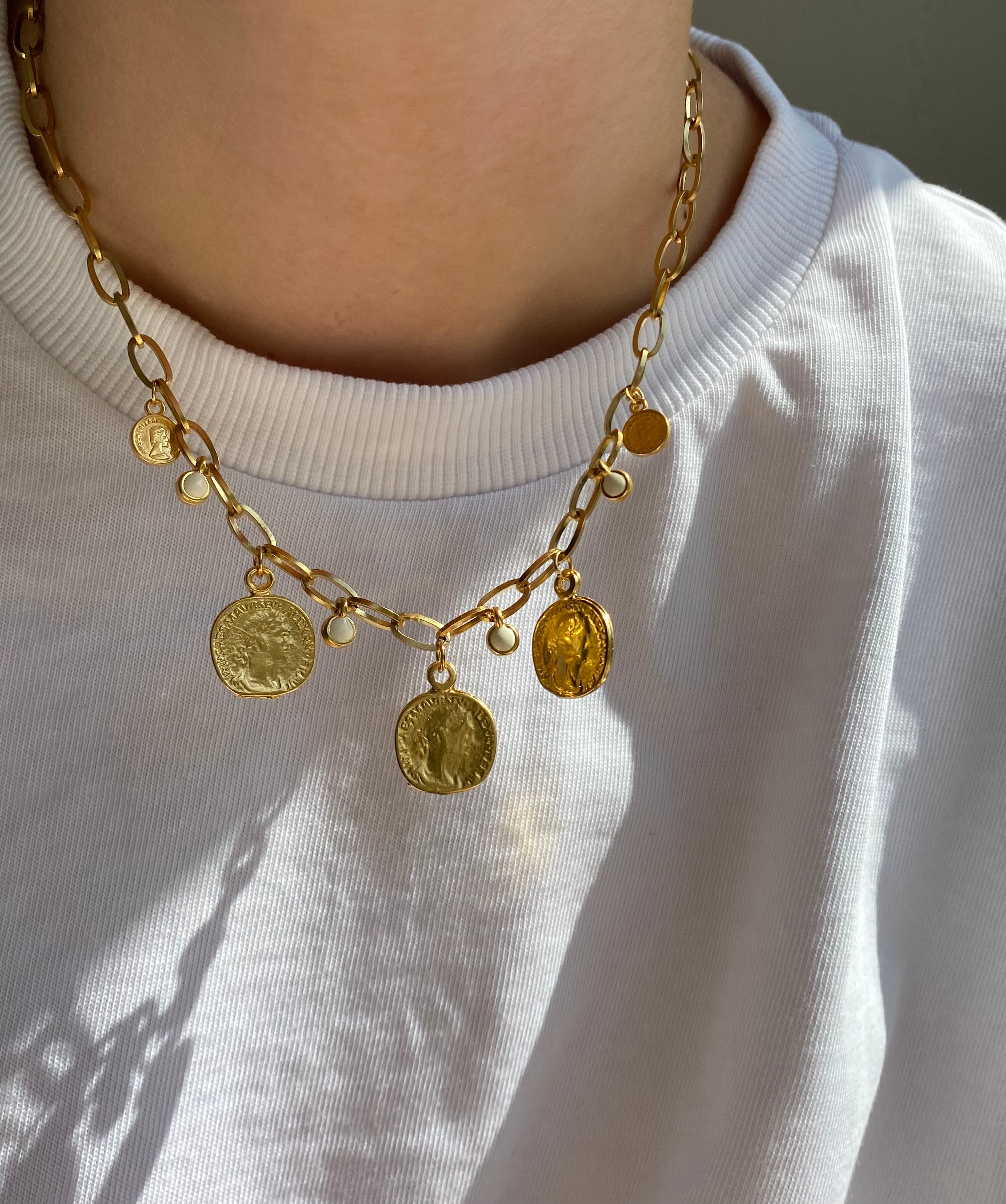 Be golden necklace