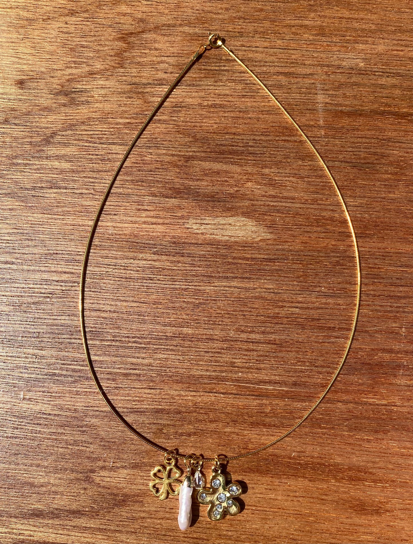 Lily choker necklace