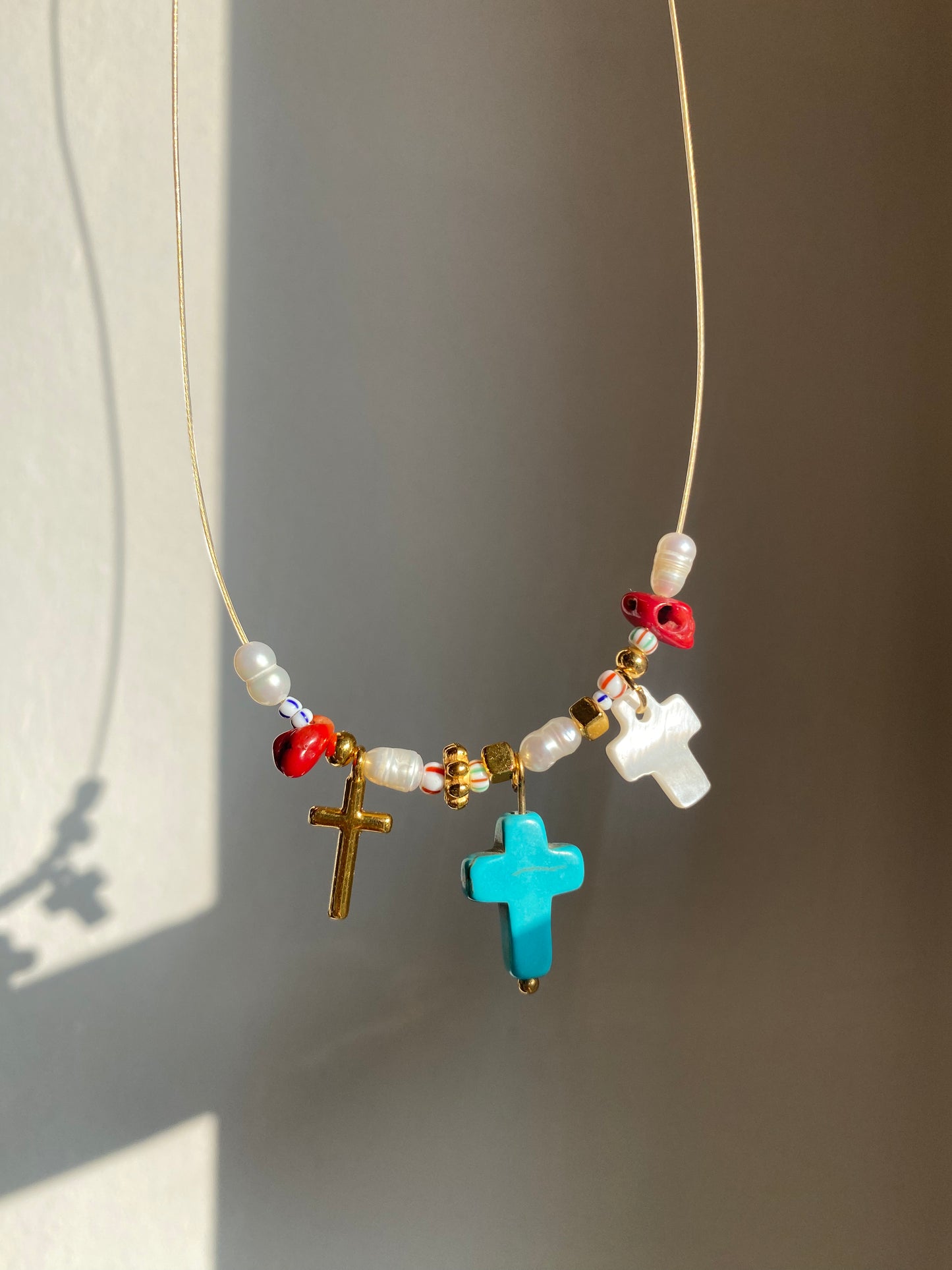 3 Crosses necklace