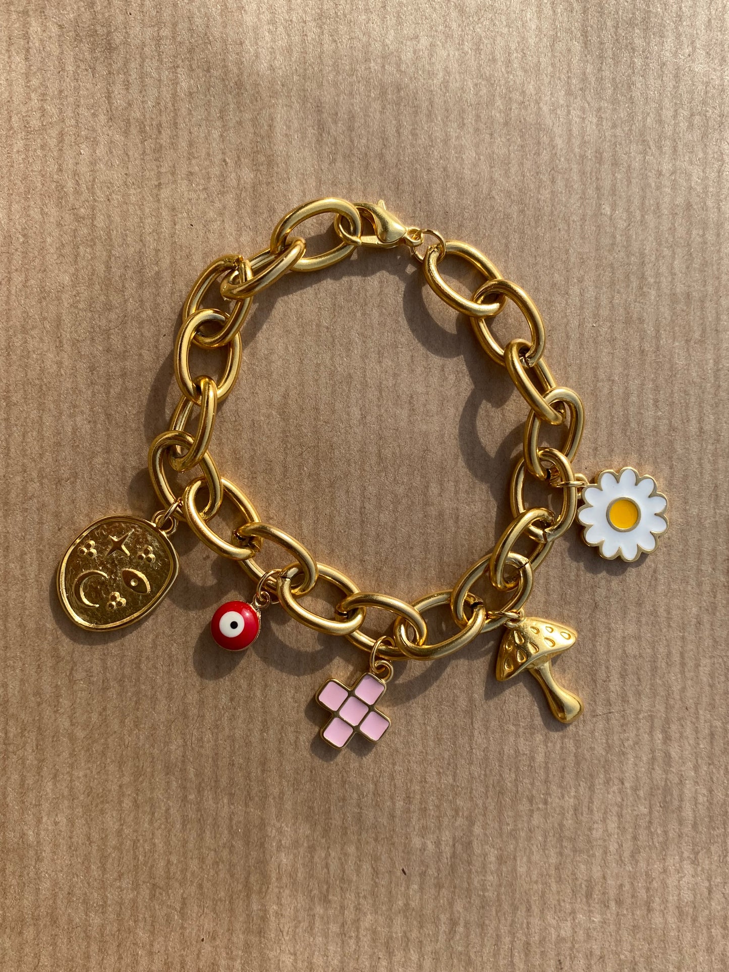 Daisy bracelet