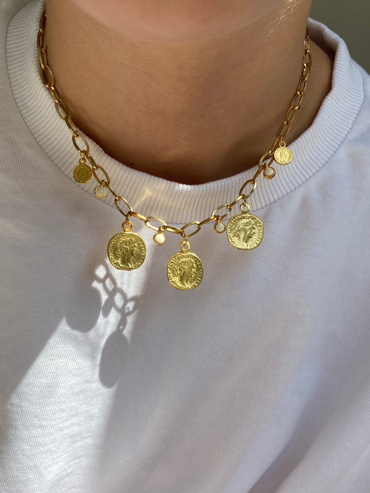 Be golden necklace