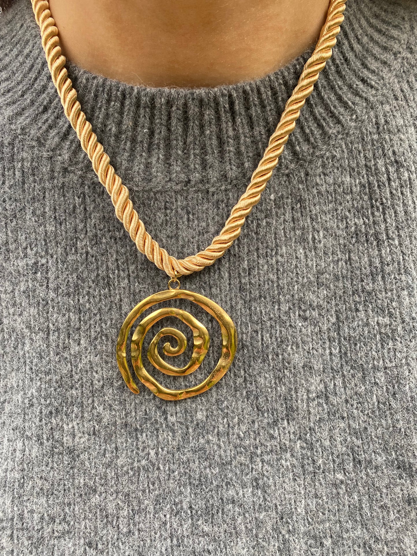 Spiral necklace