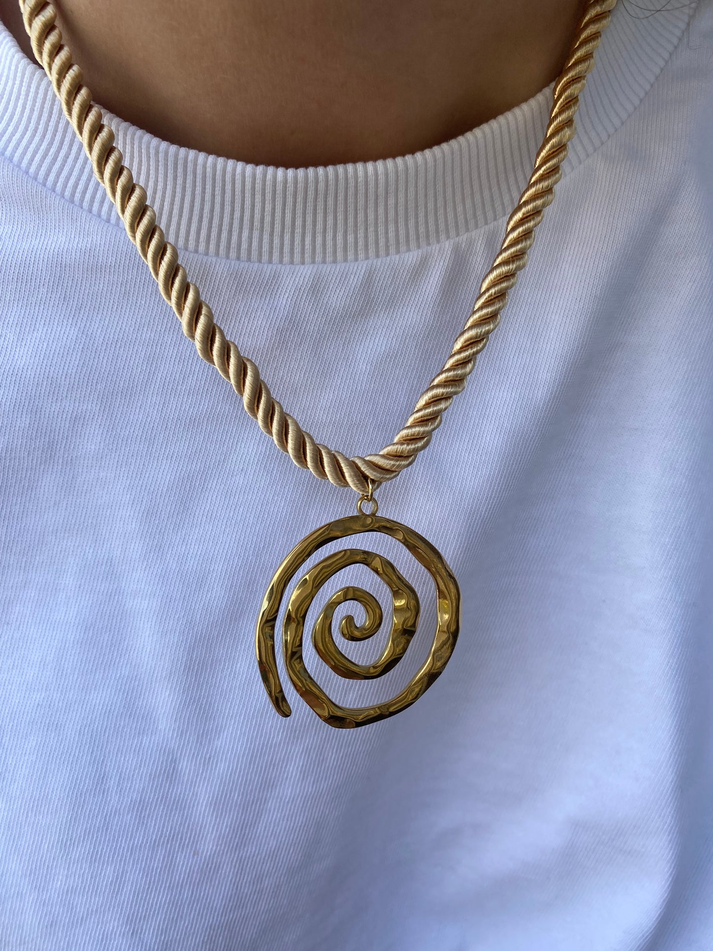 Spiral necklace