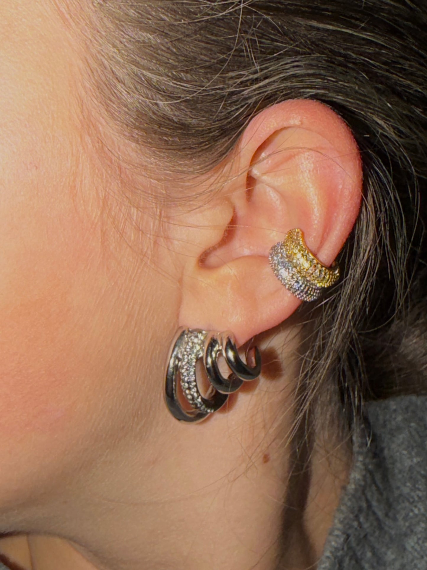 Gold diamond earcuff