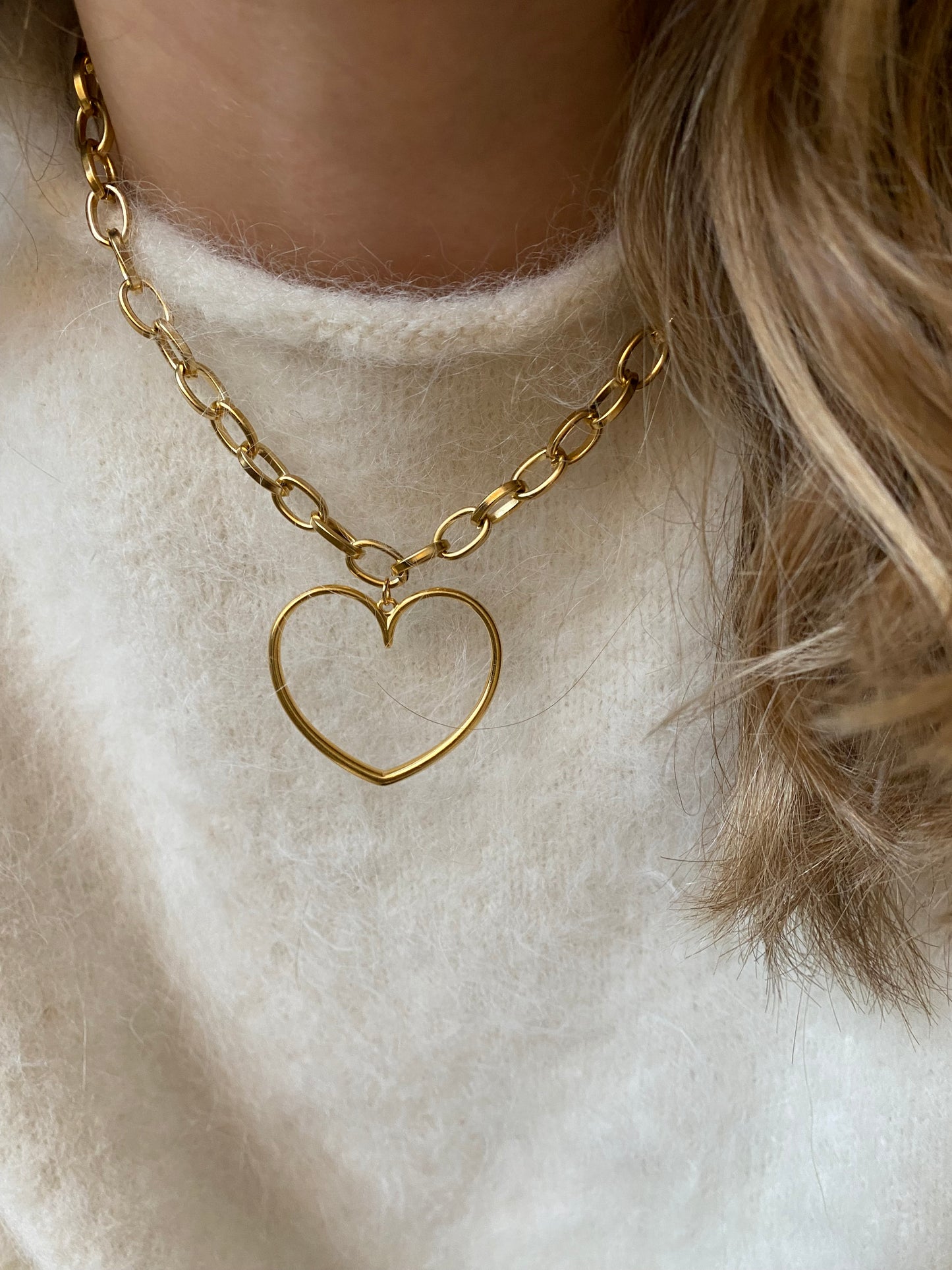 Big heart necklace